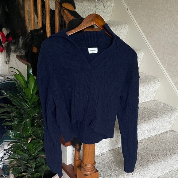 Sunday Best Dark Blue V-Neck Wool Cropped Sweater - Picture 4 of 14